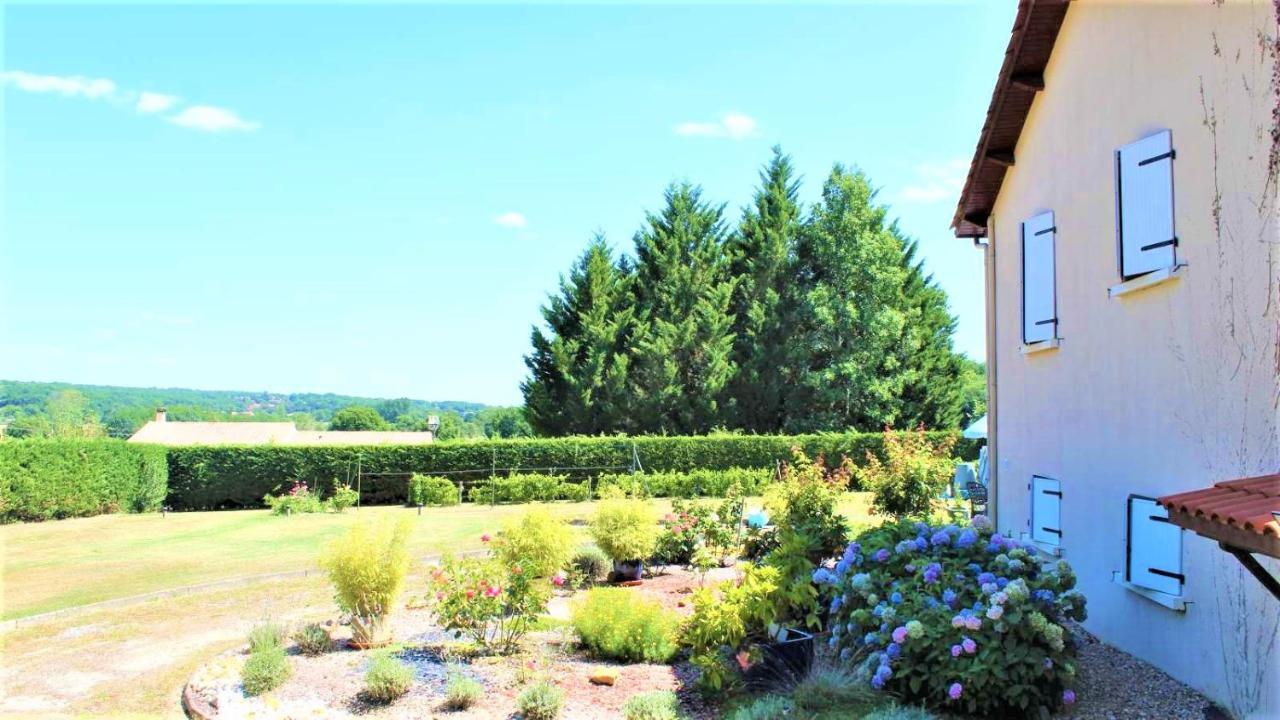 La Salamandre De Chazelles 16 Bed and Breakfast Esterno foto